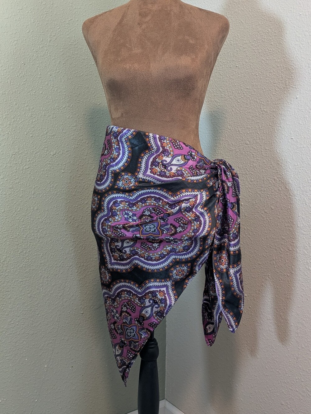 Women’s Purple Paisley Large Scarf